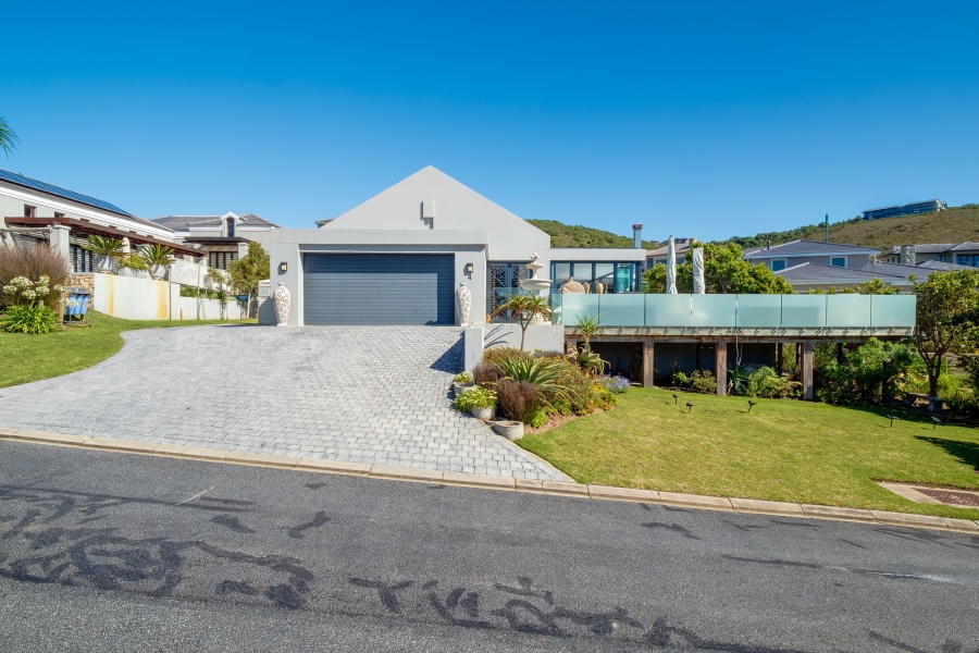 4 Bedroom Property for Sale in Pezula Golf Estate Western Cape